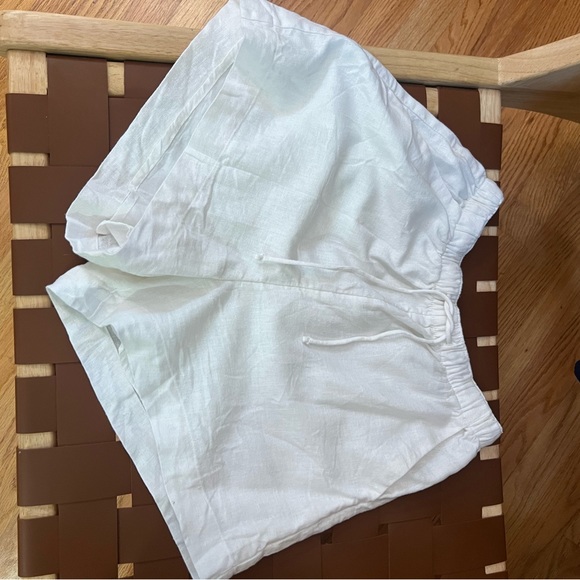 Abercrombie Linen button down and shorts set - Picture 4 of 5